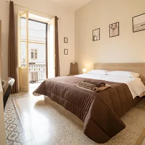 Centro Stazione Aeroporto Wi-fi&self Check-in Apartament Palermo
