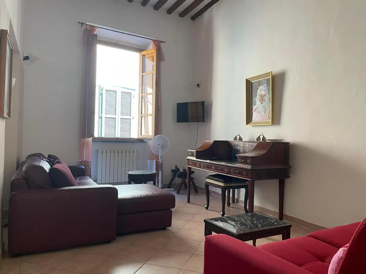 Artemisia Apartment Pisa Italy